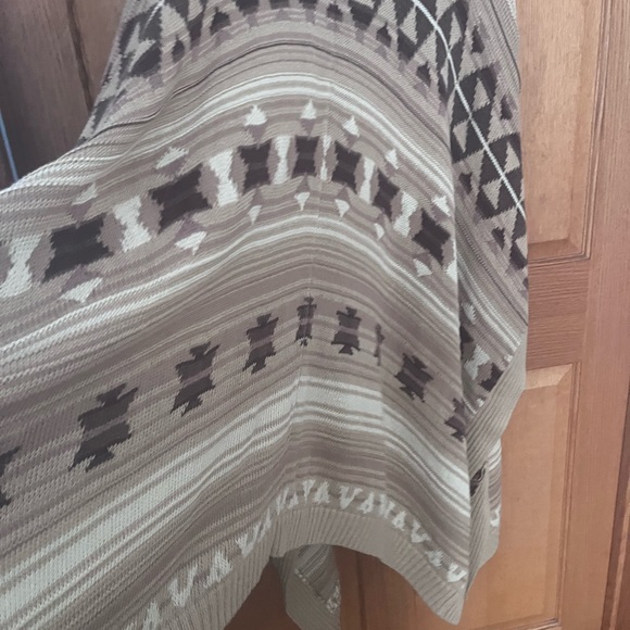 Ralph Lauren Aztec print linen/ cotton brown sweater shawl size Small/ medium - Picture 4 of 7